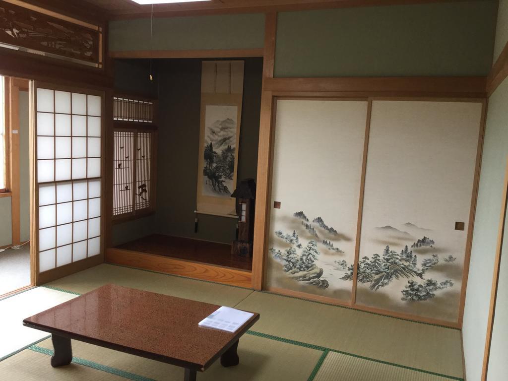 Hotel Natsumi No Sato à Biei Chambre photo